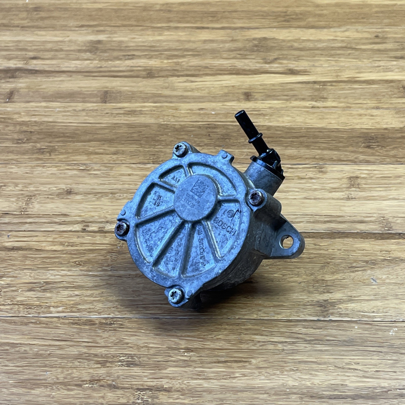 2017-2024 Ferrari Portofino F164 Vacuum Pump Pressure Reducer 341928 OEM