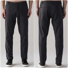 Lululemon Commission Pant Classic Qwick Chino in Deep Coal | Size 34