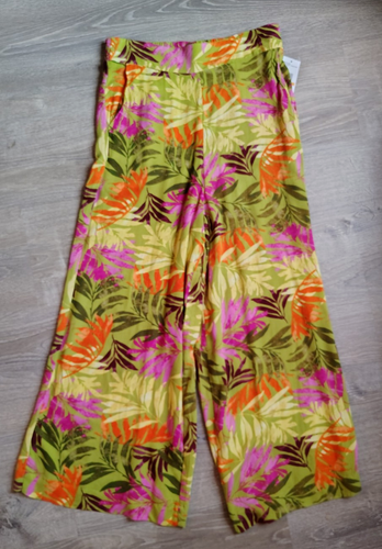 Jessica Simpson S Wide Leg Cropped Pickled Pepper Tahitian Ferns Shaye Crop