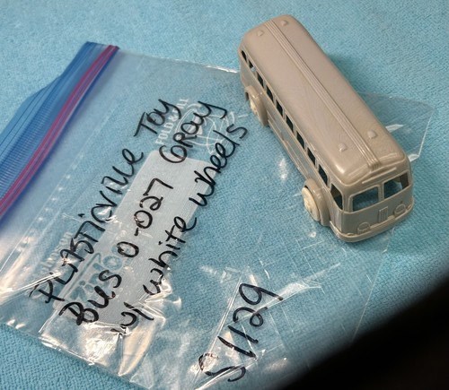 PLASTICVILLE TOY BUS O-O27 GRAY With WHITE WHEELS - Picture 13 of 13