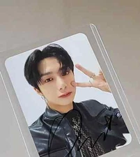 monsta x Hyungwon sign Toploader photo card