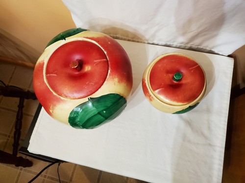 vintage hull pottery blushing apple cookie jar and grease/ sugar canister - Picture 7 of 12