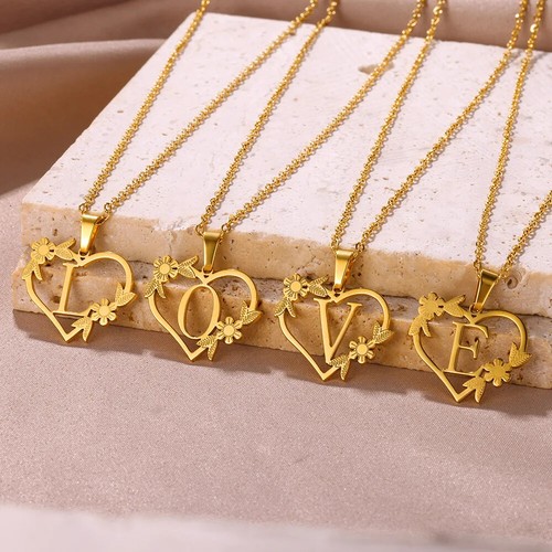 ✅ Collier Acier Inoxydable Lettre Prénom Coeur Femme pendentif initial Bijoux - Picture 3 of 30