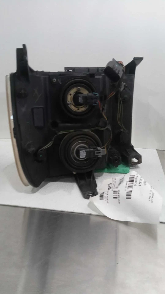 Б/у правая фара в сборе подходит для: 2008 Audi A8 xenon HID без адаптивной правой Gr - Изображение 2 из 4