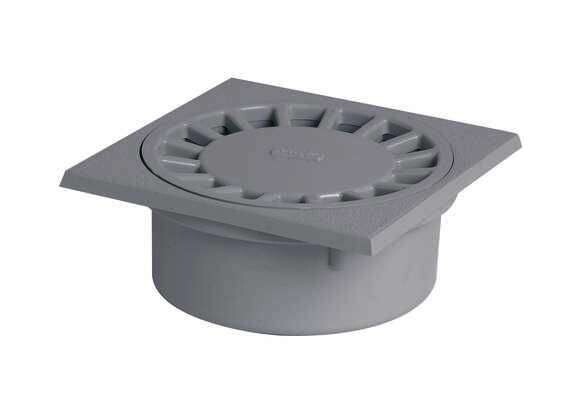 Siphon de cour 15x15cm Nicoll à sortie universelle pour une évacuation sans obstruction