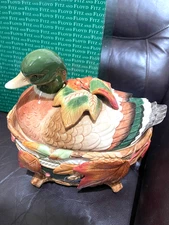 FITZ & FLOYD HUNTINGTON COVERED MALLARD DUCK  VEGETABLE  BOWL  H 11 INCH W 12 IN