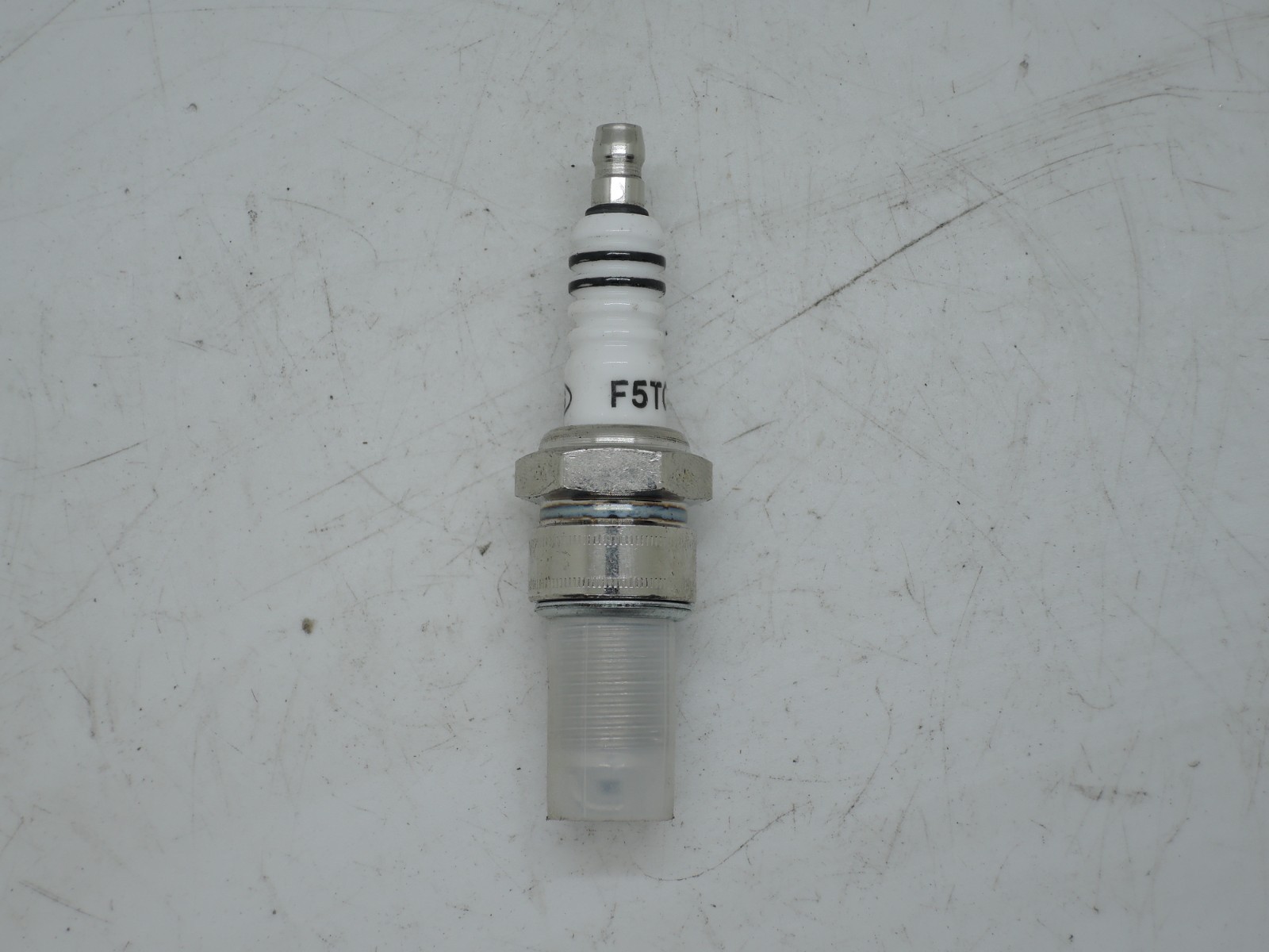 F5TC JING YING Spark Plug Replacement for BOSCH 0 241 229 715 for Denso W16EX-U