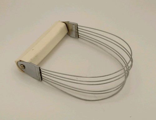 Vintage Androck USA Stainless Steel Pastry Blender, Dough Cutter, White Handle 