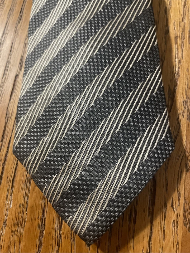 Corbata de seda a rayas Lanvin vintage usada en excelente estado para hombre de diseñador hecha en Italia Foto 2 de 4