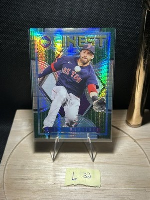 2022 Topps Finest Flashbacks Prism Refractor /35 JD Martinez #189 1s8m