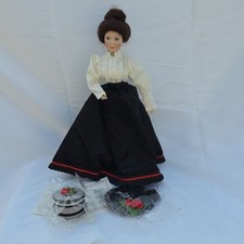 The Glamour of the Gibson girl Doll