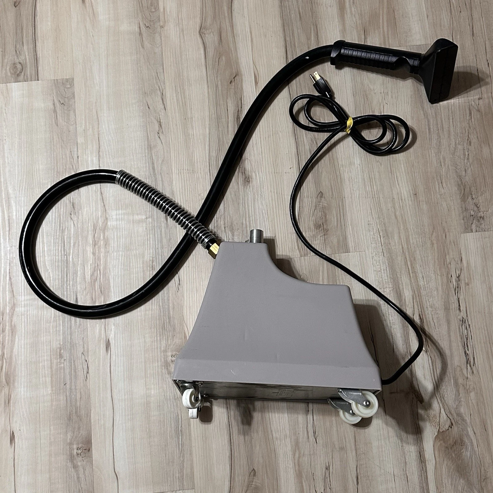 Jiffy Steamer Co. BASE ONLY J-200 Garment Steamer Works No Bottle Base Only Hose
