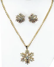 KIRKS FOLLY CRYSTAL SNOWFLAKE NECKLACE  & POST EARRING SET goldtone