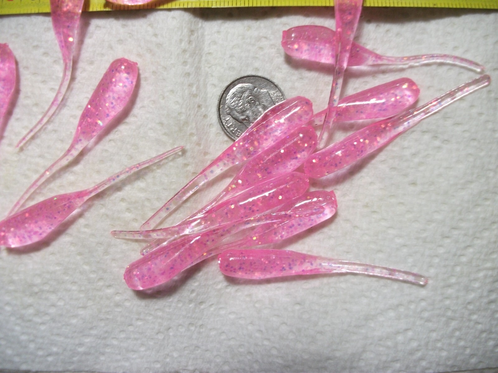 35 Esche Grubs Crappie Shad 2'' Hot Pink - Profumate All'Aglio - TEXJET