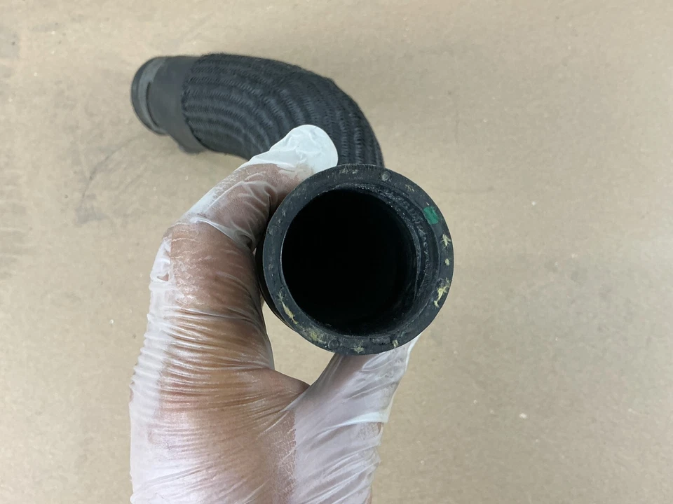 Tubo de mangueira de líquido de arrefecimento do radiador superior Jeep Liberty 2008-2012 55037947AD FABRICANTE DE EQUIPAMENTO ORIGINAL - Imagem 4 de 4