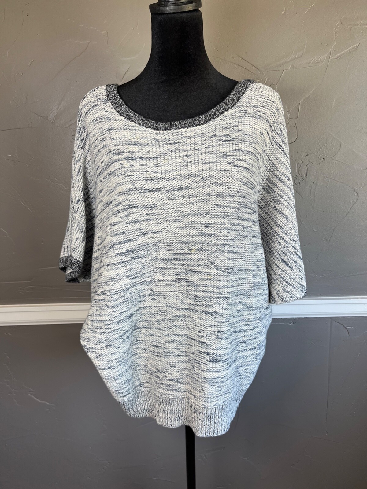 Banana Republic Womens XL Gray Dolman Short Sleeve Sweater