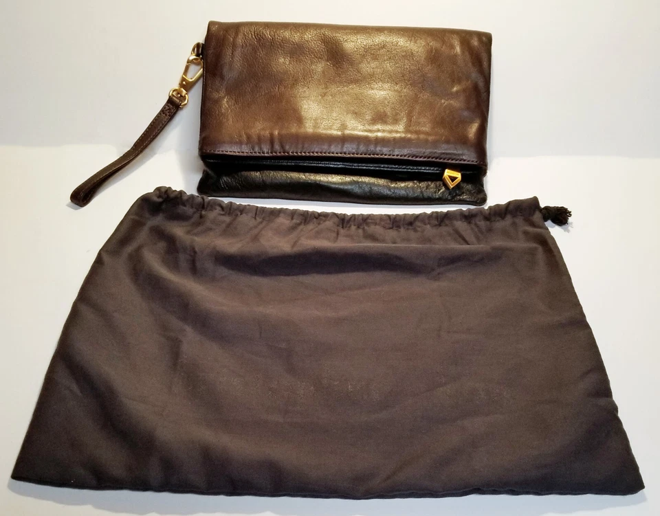 BOLSO CLUTCH CHRISTOPHER KON CUERO NEGRO Y MARRÓN ¡con BOLSO ANTIPOLVO ORIGINAL! Foto 2 de 4