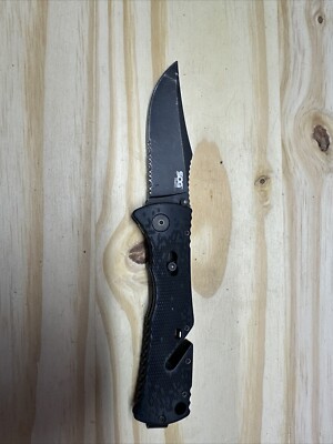 SOG Trident Assisted Open Combo Edge Folding Pocket Knife!