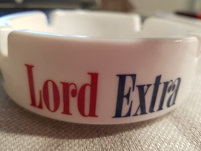 Aschenbecher weißes Porzellan LORD EXTRA leicht Anfang 70er Jahr UNBENUTZT 
