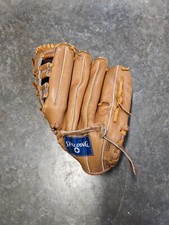 CARL YASTRZEMSKI SPALDING BASEBALL GLOVE TRIPLE CROWN 42-5332