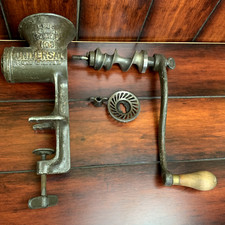 Vintage UNIVERSAL Meat Grinder No #3 Hand Crank Table Mounted - Made In USA