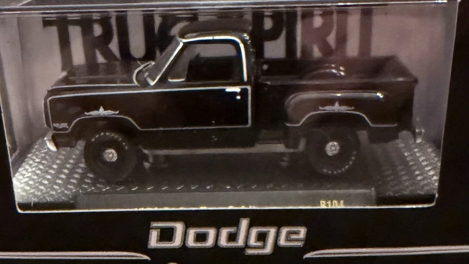 M2 Machines Cube 1978 Dodge True Spirit R104 25-86 Hobby Shop 9000 Pieces - Image 3 of 4