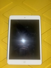 Apple iPad Mini 2nd Generation Bundle