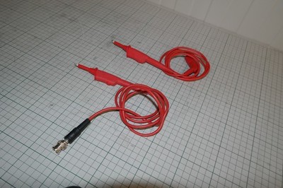 2x Fluke vps-200  (VPS200-R) Voltage Probe Red 200 MHz for PARTS!