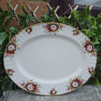 Vintage Royal Albert Celebration rot weiß Rosen ovale Platte 13x10''