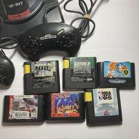 Sega Genesis Model 1601 Gen 1 Console Bundle W/ 2 Controllers & 6 Games - Tested