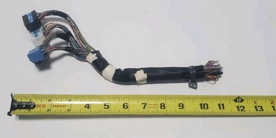 2000-06 Toyota Sequoia Climate Control Wiring Harness Connectors 84010-0C561 OEM