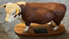 Beswick Hereford Bull Connoisseur Model On Wooden Plinth Herefordshire Pottery