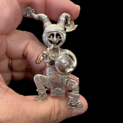Signed Navajo Bennie Ration Sterling Hopi Koshare Clown Sculpture Pin Pendant