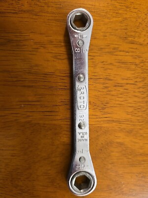 1 PROTO 1192 -Ratcheting Double Box End Wrench 3/8'' x 7/16'' - 12 Point USA tool