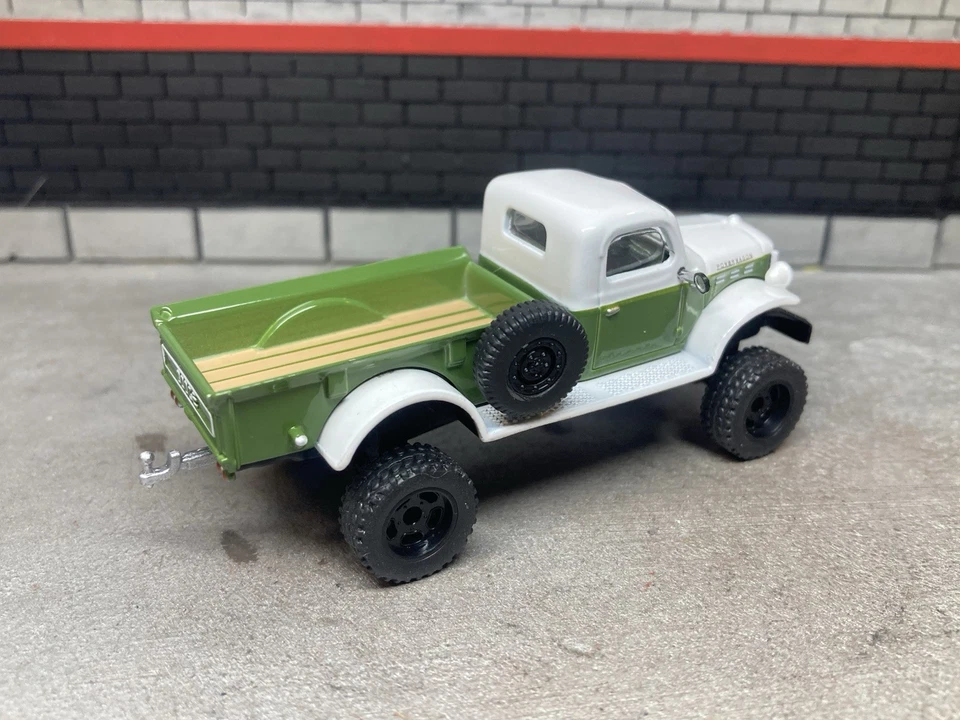 Camioneta Dodge Power Wagon 1950 elevada 4x4 diecast camioneta Greenlight personalizada 1/64 Foto 4 de 4