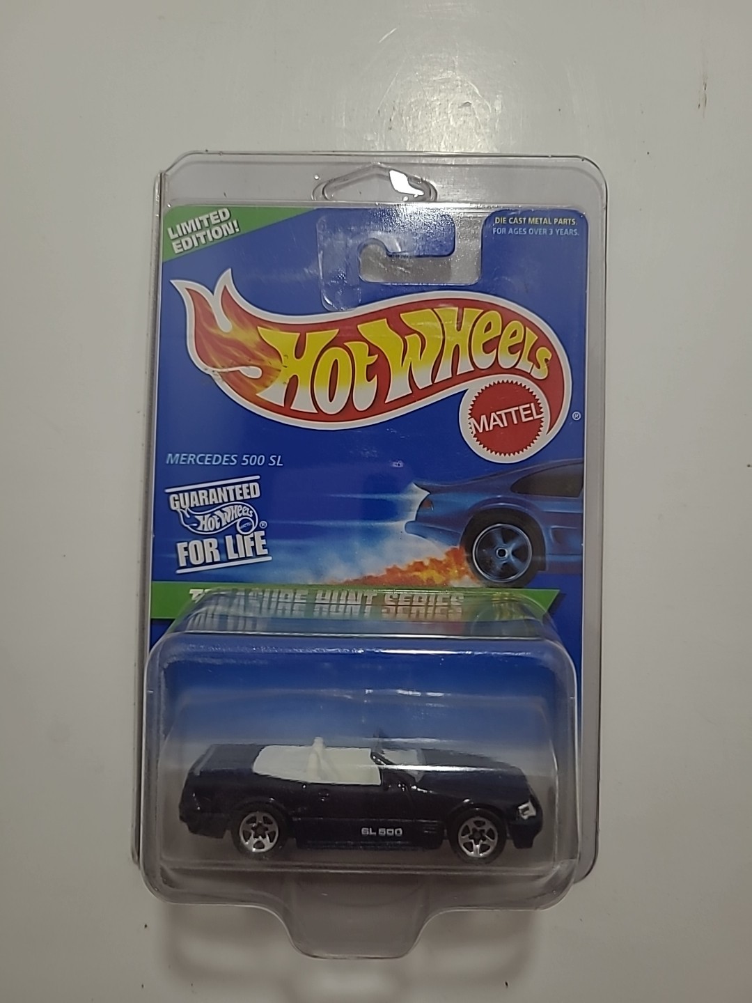 Foto 1 di 8