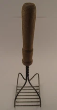 Antique Square Potato Vegetable Masher Rustic Kitchen Tool Wire Wood Handle