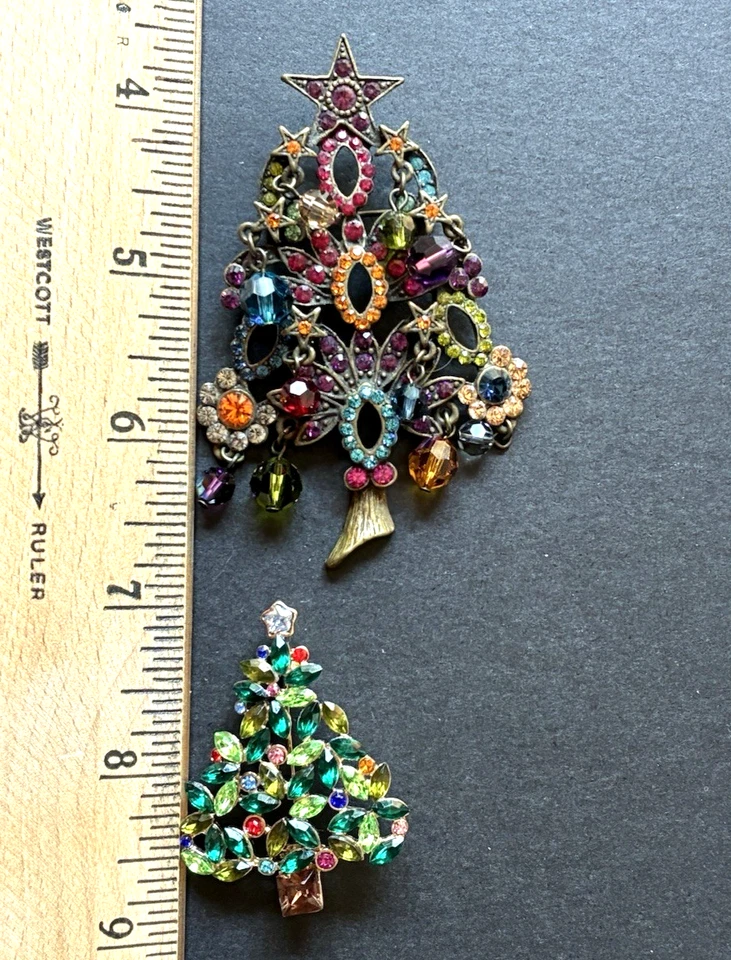 Lot of Hard to Find Christmas Tree Brooches from Kirks Folly and Talbots - Image 3 of 4