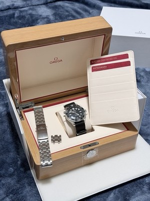 OMEGA Seamaster Diver 300M 42mm Black Dial 300m Auto Date box