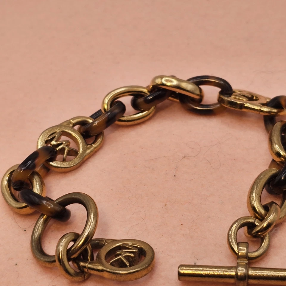 PULSERA MICHAEL KORS Marrón Tortuga Cadena Eslabón CANDADO LOGOTIPO MK TONO DORADO  Foto 2 de 4