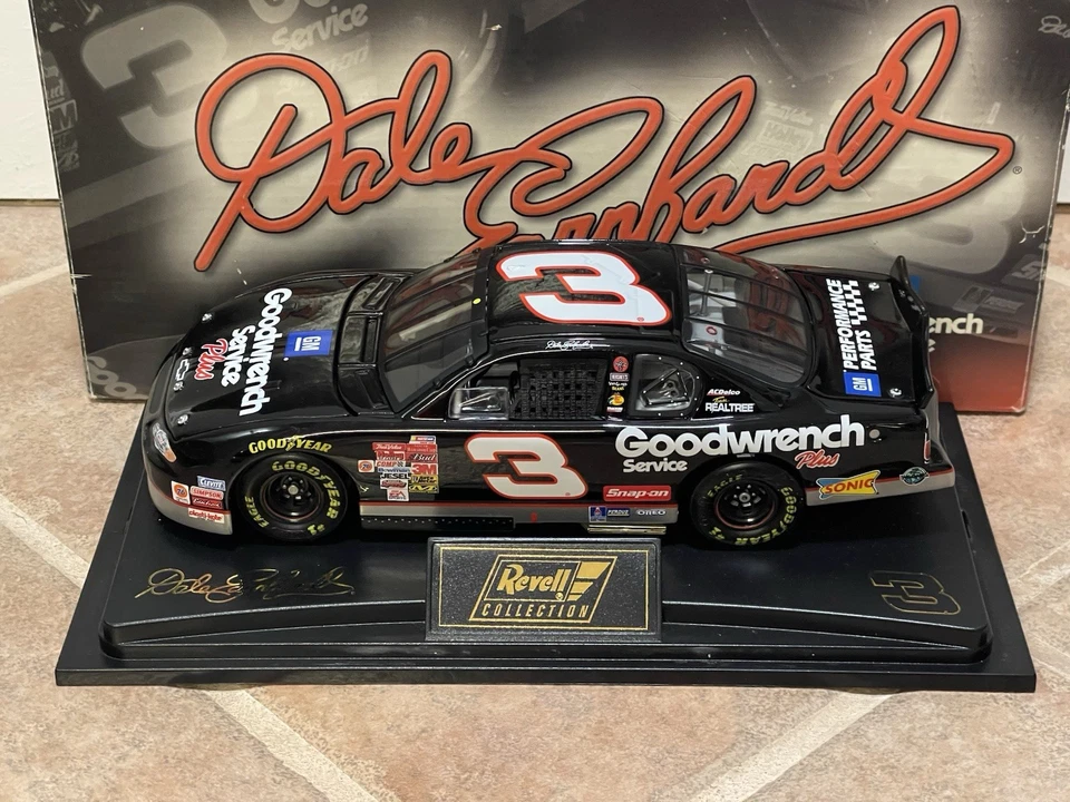 Dale Earnhardt Goodwrench 2001 con Sonic Daytona 500 Last Ride NASCAR Revell 1/24 Foto 3 de 4