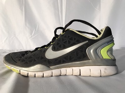 black and neon green nike shoes womens