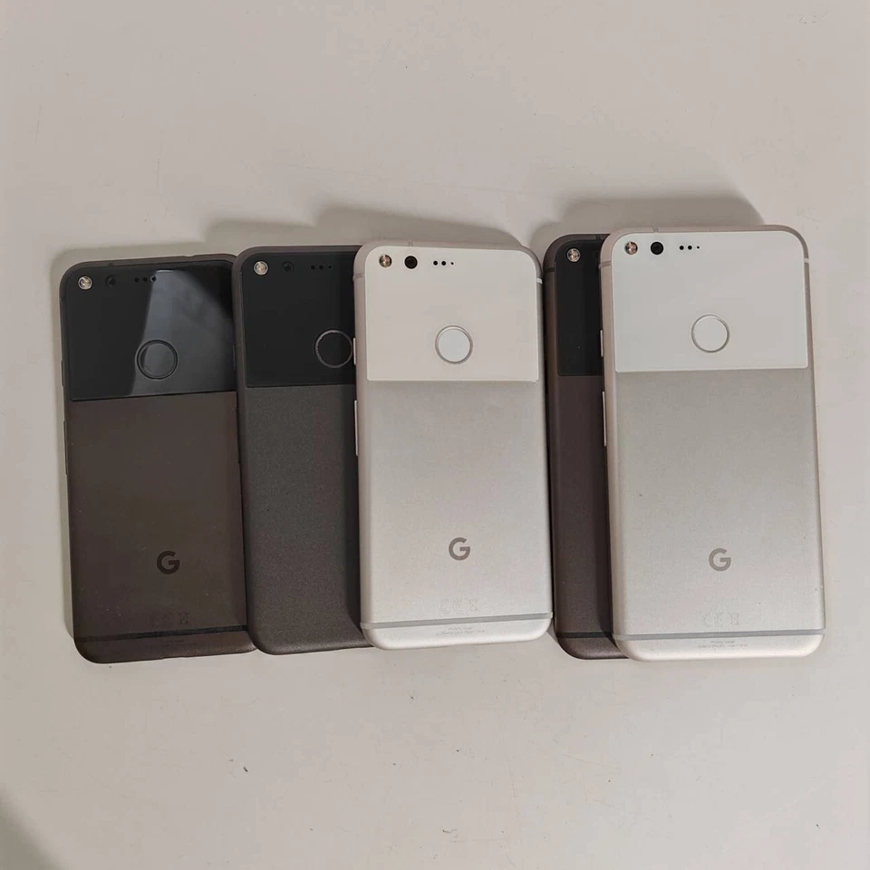 Original Google Pixel (1st Gen) - 2016 Pixel XL Unlocked 4G 32/128GB android - Image 2 of 4