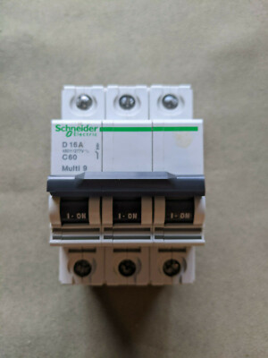 Schneider Electric 16 Amp D 16A C60 Multi 9  