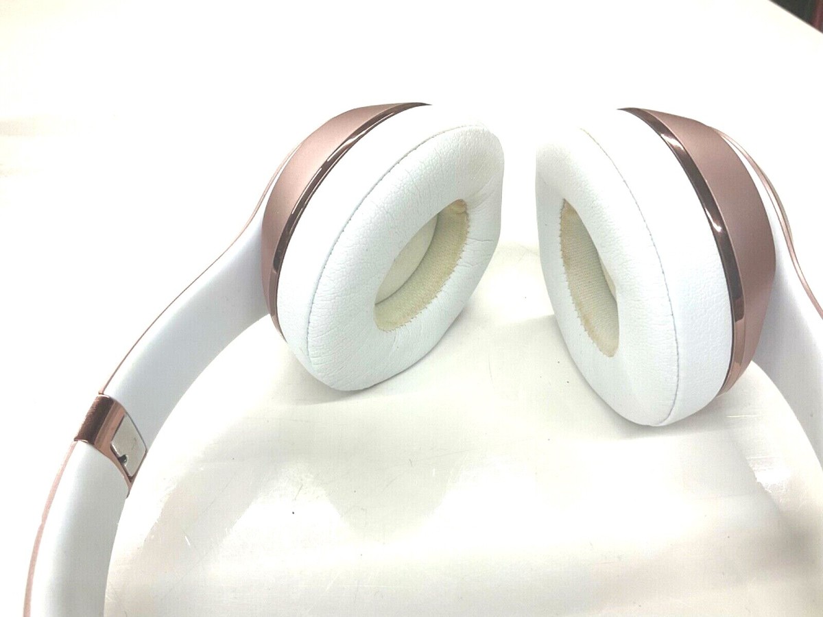 BEATS SOLO3 WIRELESS ON EAR HEADPHONES by DR. DRE, COLOR: ROSE