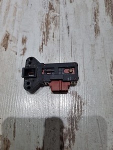 Waschtrockner WASCHMASCHINE Beko WDW 85140 Türschloss Türverriegelung 2805311700