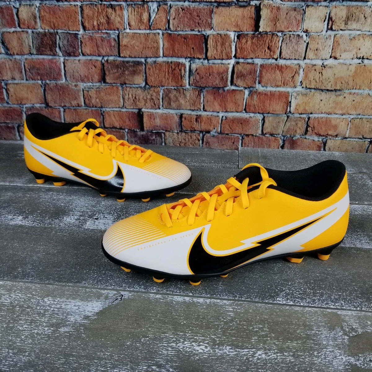 Mercurial noir clearance et jaune