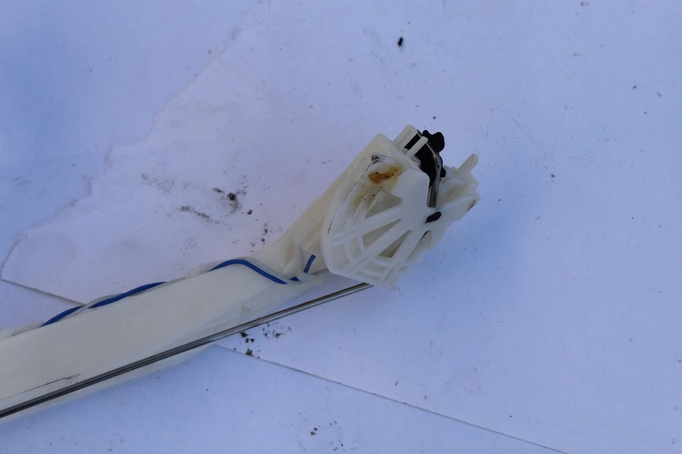 Unidad de envío de gas combustible Acura MDX 2001-2003 nivel R3319 Foto 4 de 4