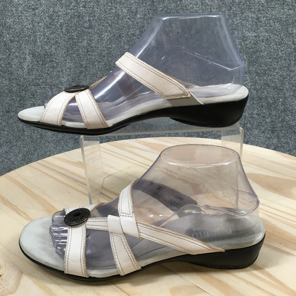 Munro American Sandals Womens 9 N Strappy White Leather Slip on Open Toe Casual - Image 2 of 4