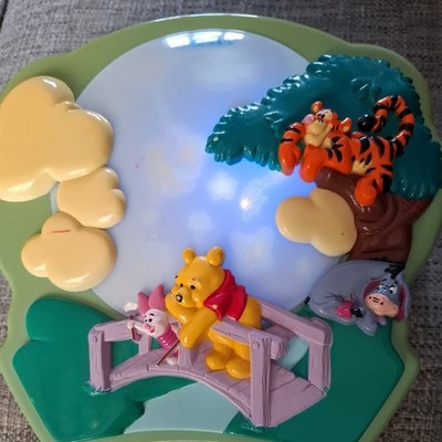 Tomy Winnie Puuh Baby Nachtlicht Musik Projektor 2004 Vintage